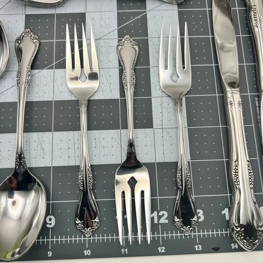 Oneida Mansfield Flatware Set 34pc Wm A Rogers Deluxe Stainless Service for 8